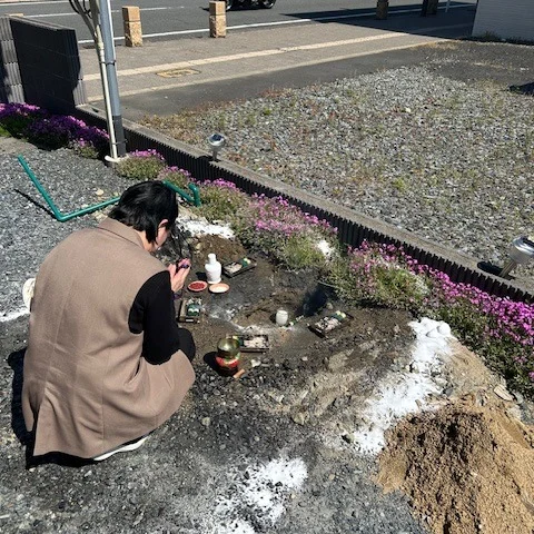 ✨除霊現場、古井戸のご祈祷✨

こんにちは！マネージャーのロクさんです✨

いつもご覧いただきありがとうございます！！🙇‍♂️😛

除霊現場、古井戸のご祈祷を投稿いたしました。

📍茨城県土浦市Medium-spiritual
🚃JR常磐線荒川沖駅下車　西口から徒歩５分💌霊視鑑定・スピリチュアルカウンセリングのご予約は @mediumibaraki 🔗から
対面・電話・オンライン🆗
TEL 080-6557-1598
Instagramもフォローいただけると嬉しいです。これからどうぞ宜しくお願いします🙏
👦マネージャー六さん
#霊媒師
#霊障害
#霊障
#除霊
#電話鑑定
#スピリチュアルカウンセリング
#婚活
#精神障害
#占い
#霊能者
#浄霊
#スピリチュアル
#地鎮祭
#古井戸お祓い
4日前