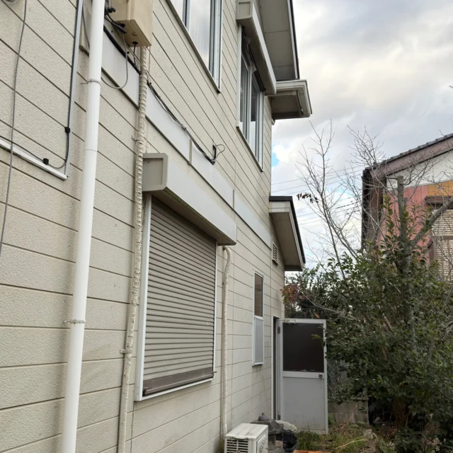 こんにちは！マネージャーのロクさんです✨

いつもご覧いただきありがとうございます！！🙇‍♂️😛

今回紹介する写真は除霊三日目の写真になります！

何か感じる方、見える方あれどこちらから何かあるところは指摘致しません。

本来見える力がある方のみ見えるからです。

霊障害がある現場であります。

苦手な方はご遠慮ください。

依頼の経緯はこの自宅のご主人がお亡くなりになり、その息子様＜依頼者＞の子供に霊障害があり除霊する事となりました。

📍茨城県土浦市Medium-spiritual
🚃JR常磐線荒川沖駅下車　西口から徒歩５分💌霊視鑑定・スピリチュアルカウンセリングのご予約は @mediumibaraki 🔗から
対面・電話・オンライン🆗
TEL 080-6557-1598
Instagramもフォローいただけると嬉しいです。これからどうぞ宜しくお願いします🙏
👦マネージャー六さん
#霊媒師
#霊障害
#霊障
#除霊
#電話鑑定
#スピリチュアルカウンセリング
#婚活
#精神障害
#占い
#霊能者
#浄霊
#スピリチュアル